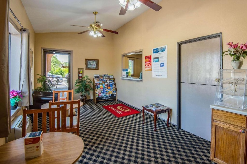 Econo Lodge Junction City I-70 Near Fort Riley Main image